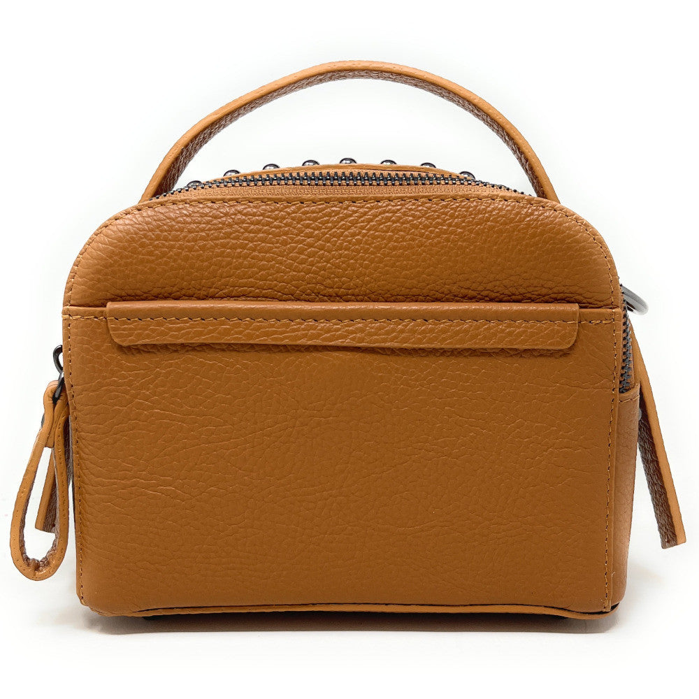Mini sac à main en cuir grainé clouté AMY Camel