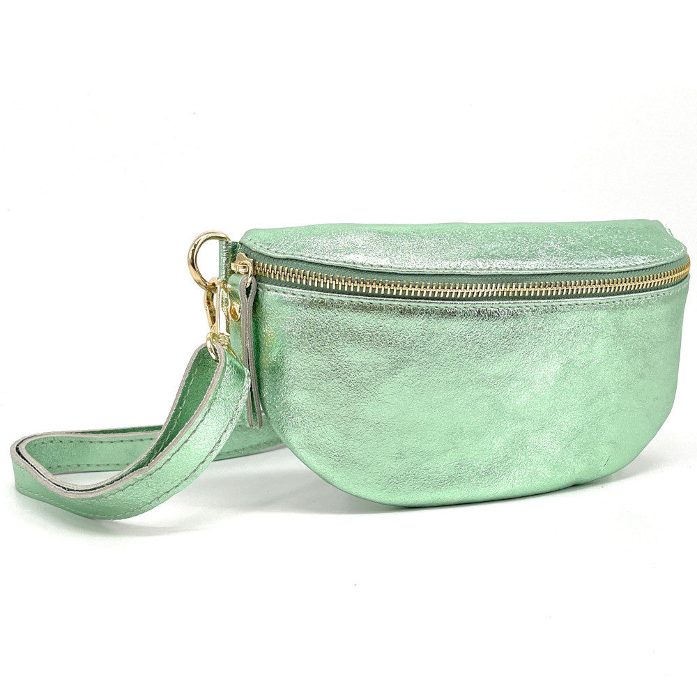 Sac banane en cuir irisé LOU-DO métal doré Menthe givrée