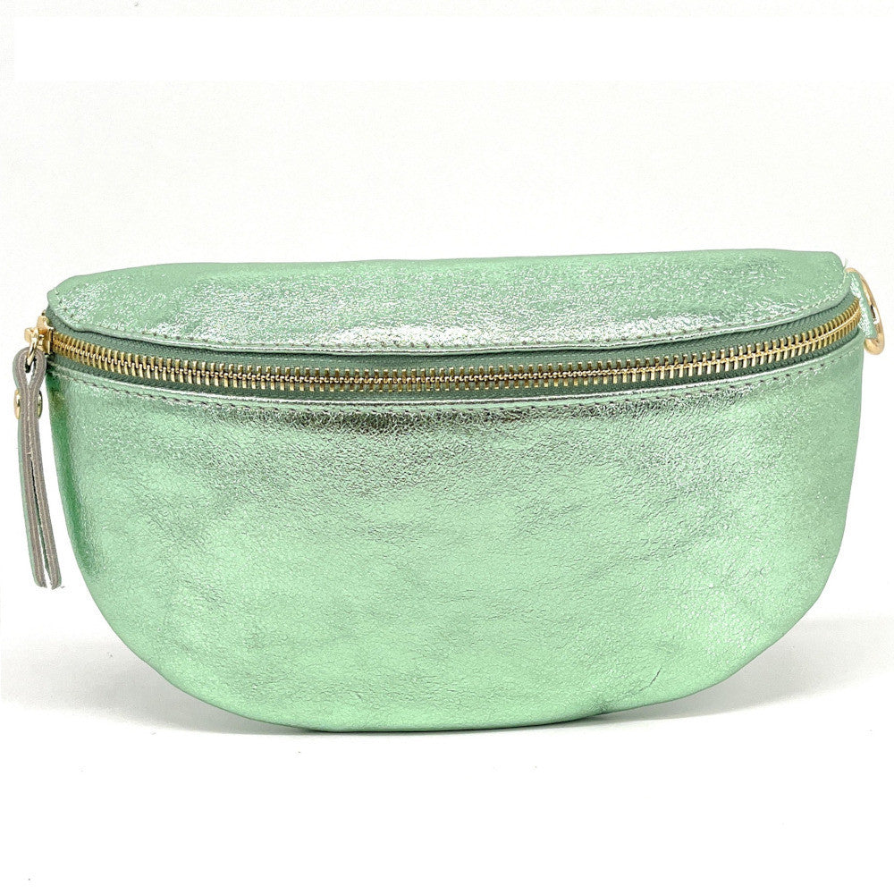 Sac banane en cuir irisé LOU-DO métal doré Menthe givrée