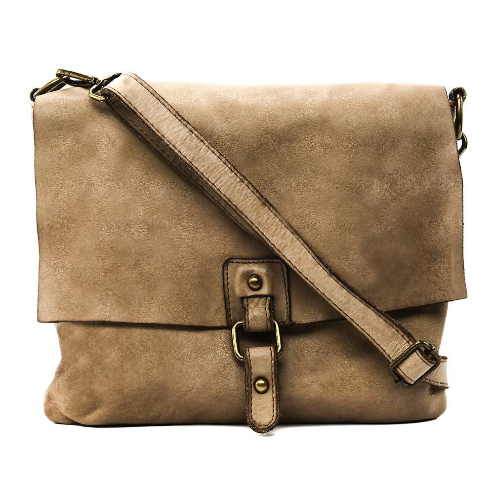 Sac besace à bandoulière en cuir vintage MISS COQUETTE Taupe clair