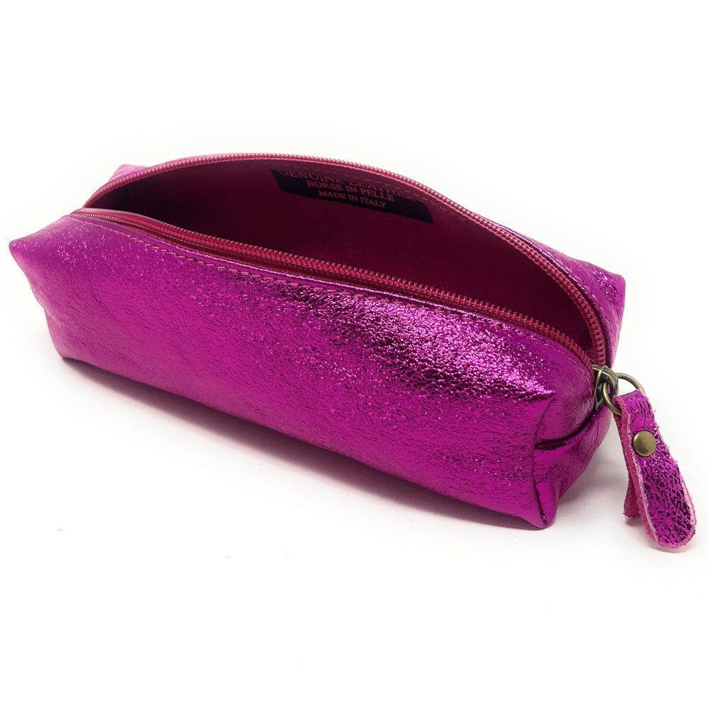 Trousse en cuir irisé TICTOC GLOW Fuchsia irisé