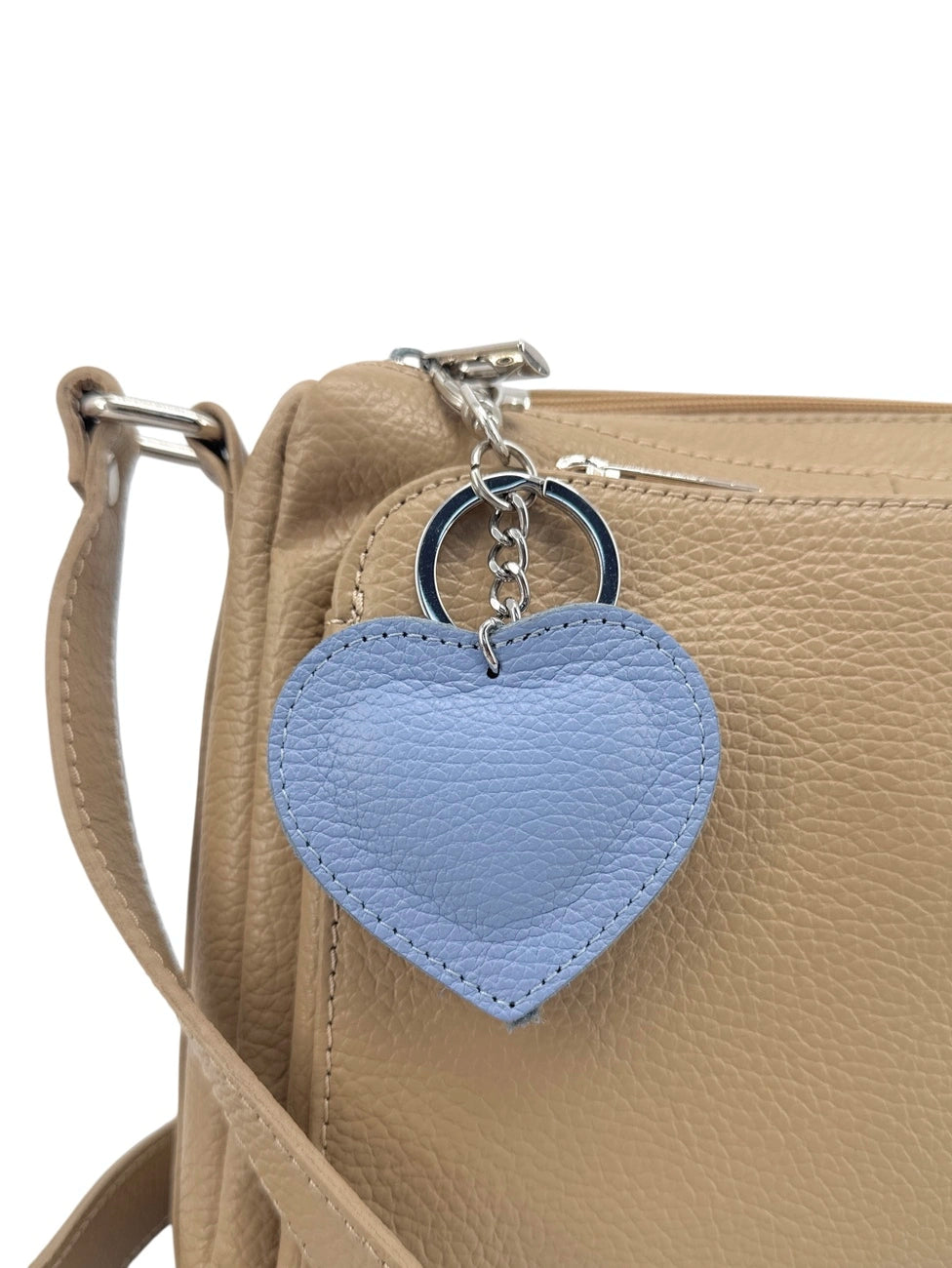Schlüsselanhänger aus genarbtem Leder COEUR SILVER Lavendelblau