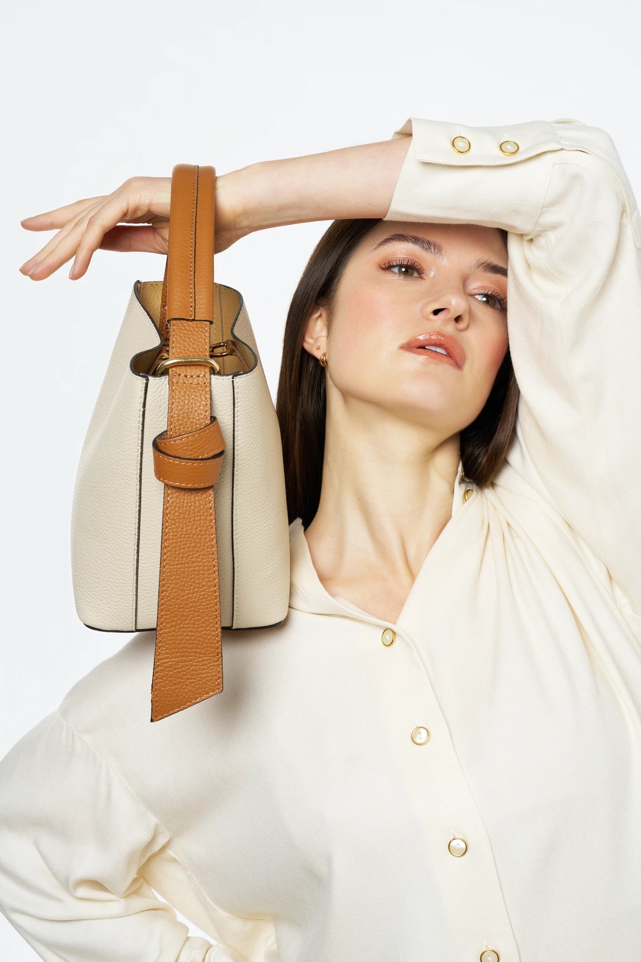 Sac seau et pochette en cuir grainé BIRDIE Beige et Camel