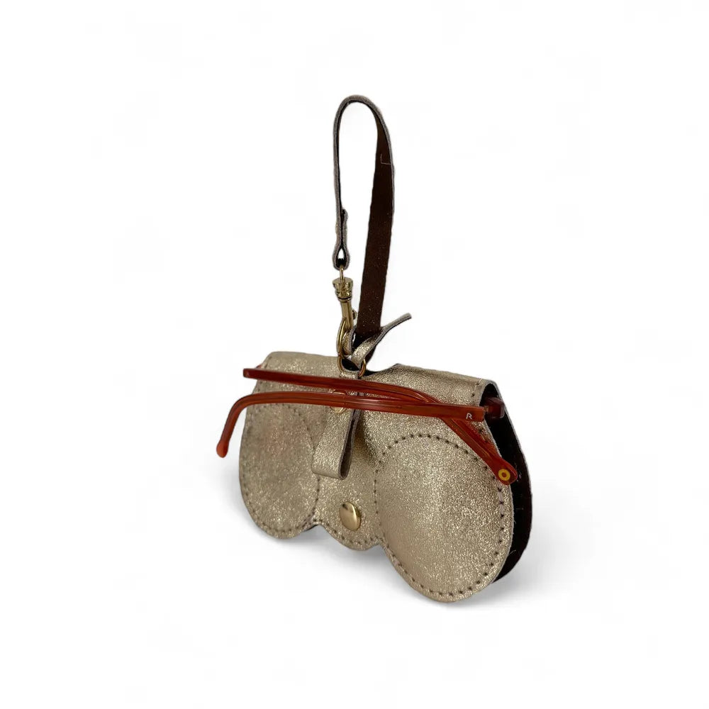 Etui à lunettes en cuir irisé PEANUT GLOW Or pâle