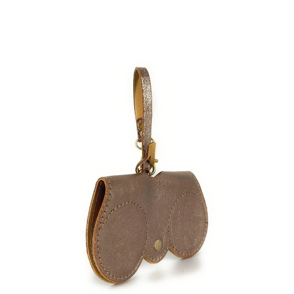 Brillenetui aus schillerndem Leder PEANUT GLOW in irisierendem Champagner