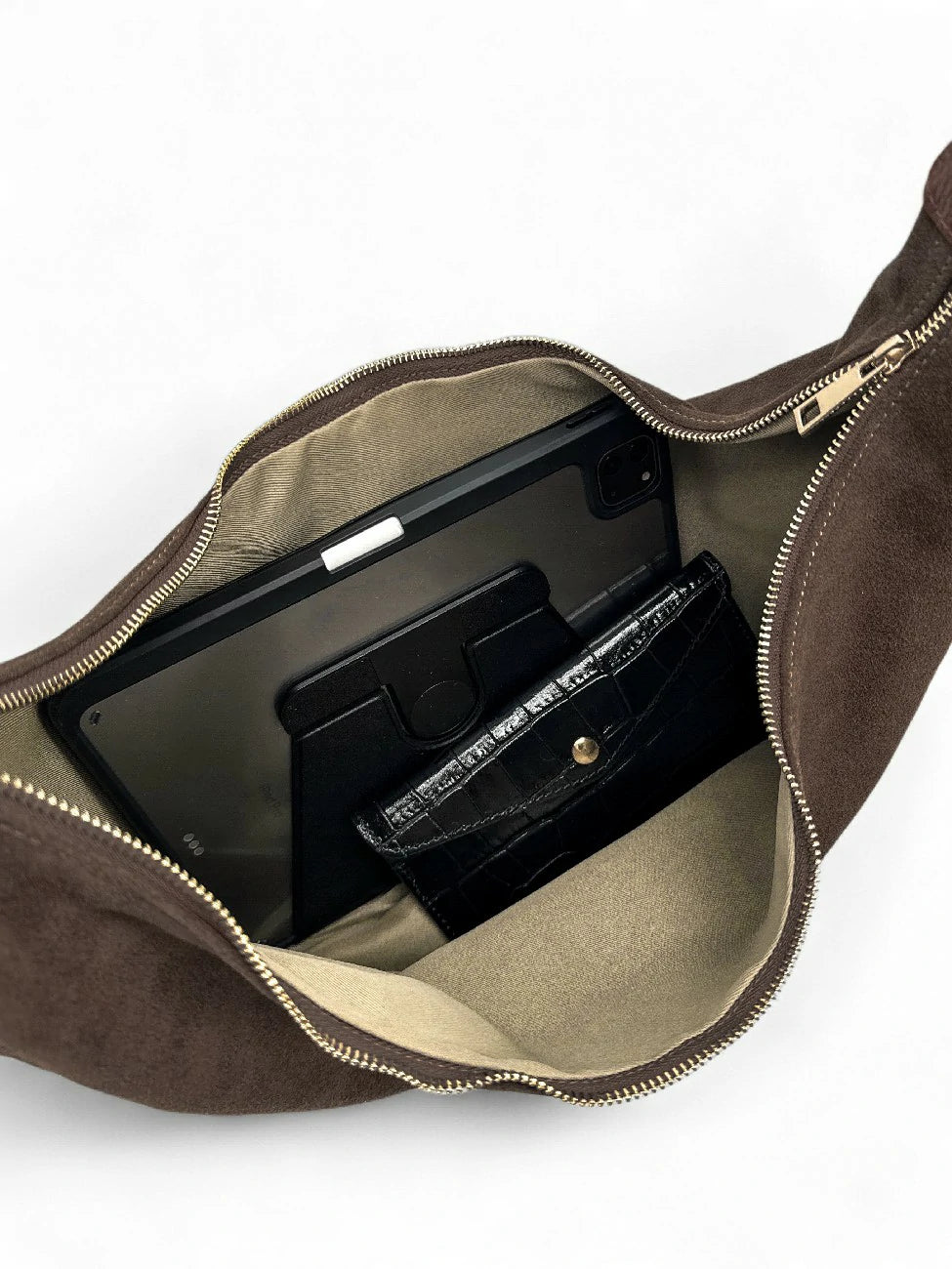 Bolso bandolera de media luna en ante HERMIONE Chocolate