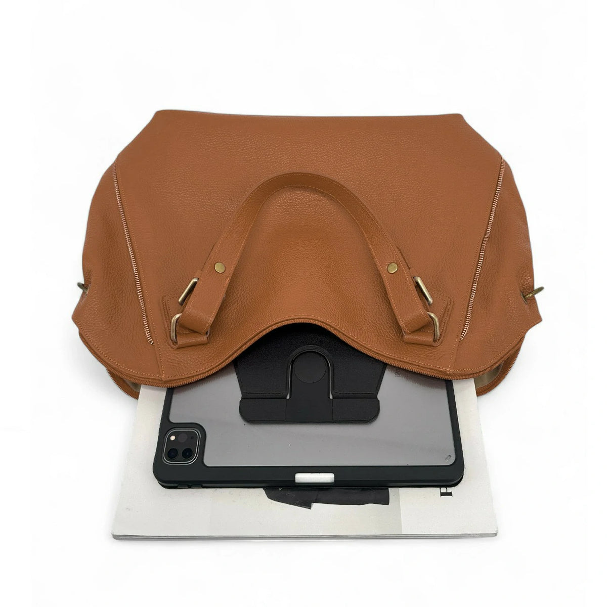 Schultertasche aus genarbtem Leder CAMELIA Cognacbraun