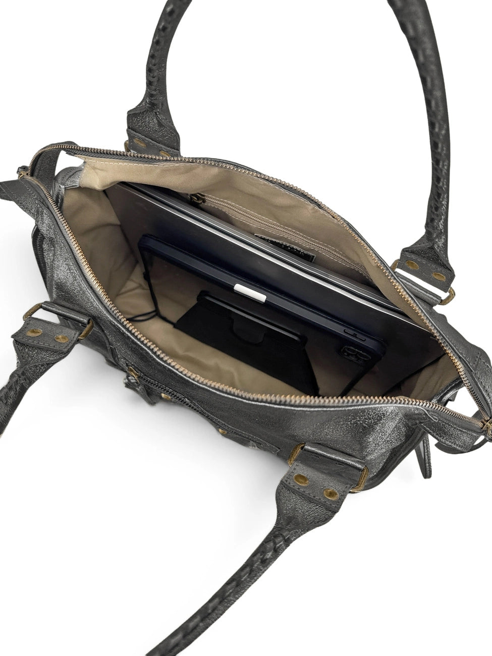 Handtasche aus schillerndem Leder SANDSTORM Dunkelsilber
