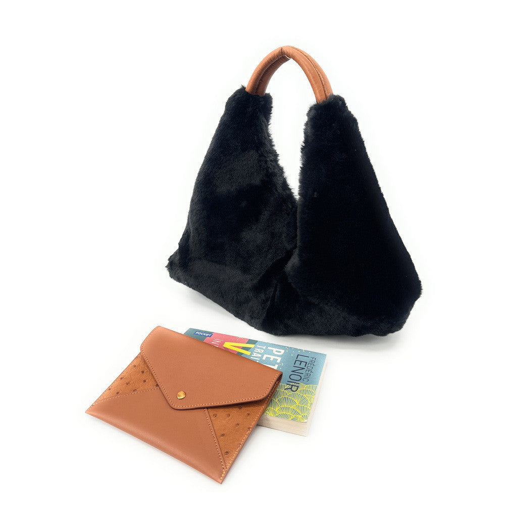 Sac hobo en fausse fourrure et cuir LITTLE FLUFFY Noir