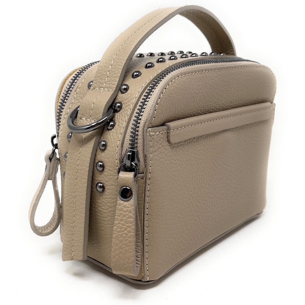Mini sac à main en cuir grainé clouté AMY Taupe