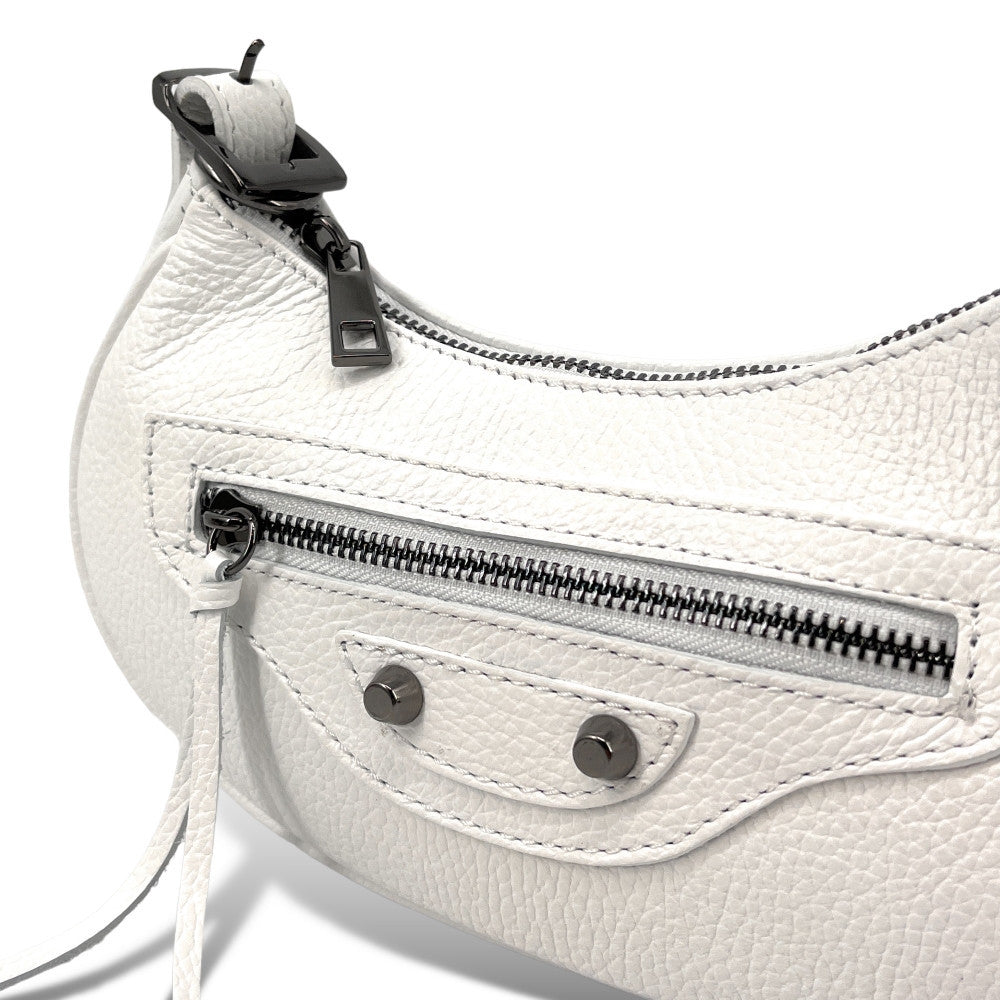 Sac à main demi-lune en cuir grainé ou irisé LUNA PARK Blanc