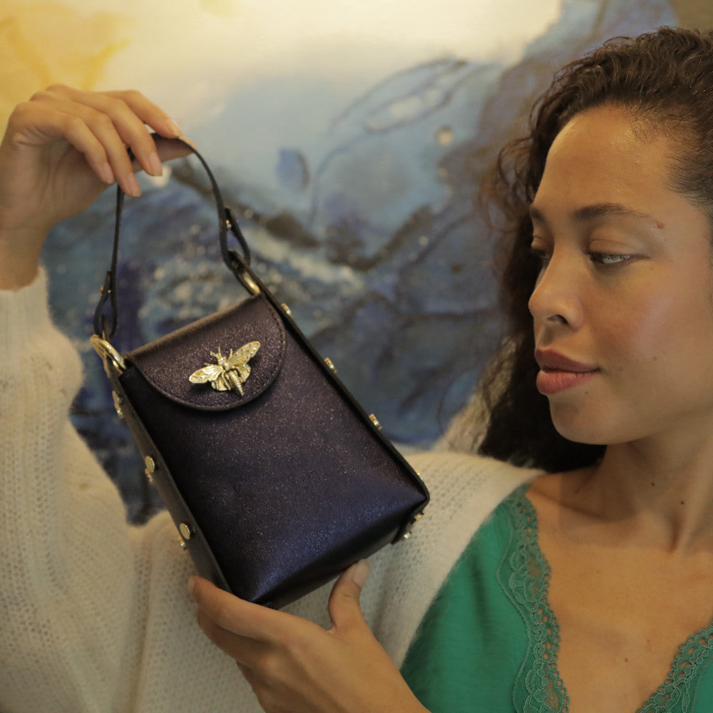 Mini sac à main en cuir irisé BEEZ Noir irisé