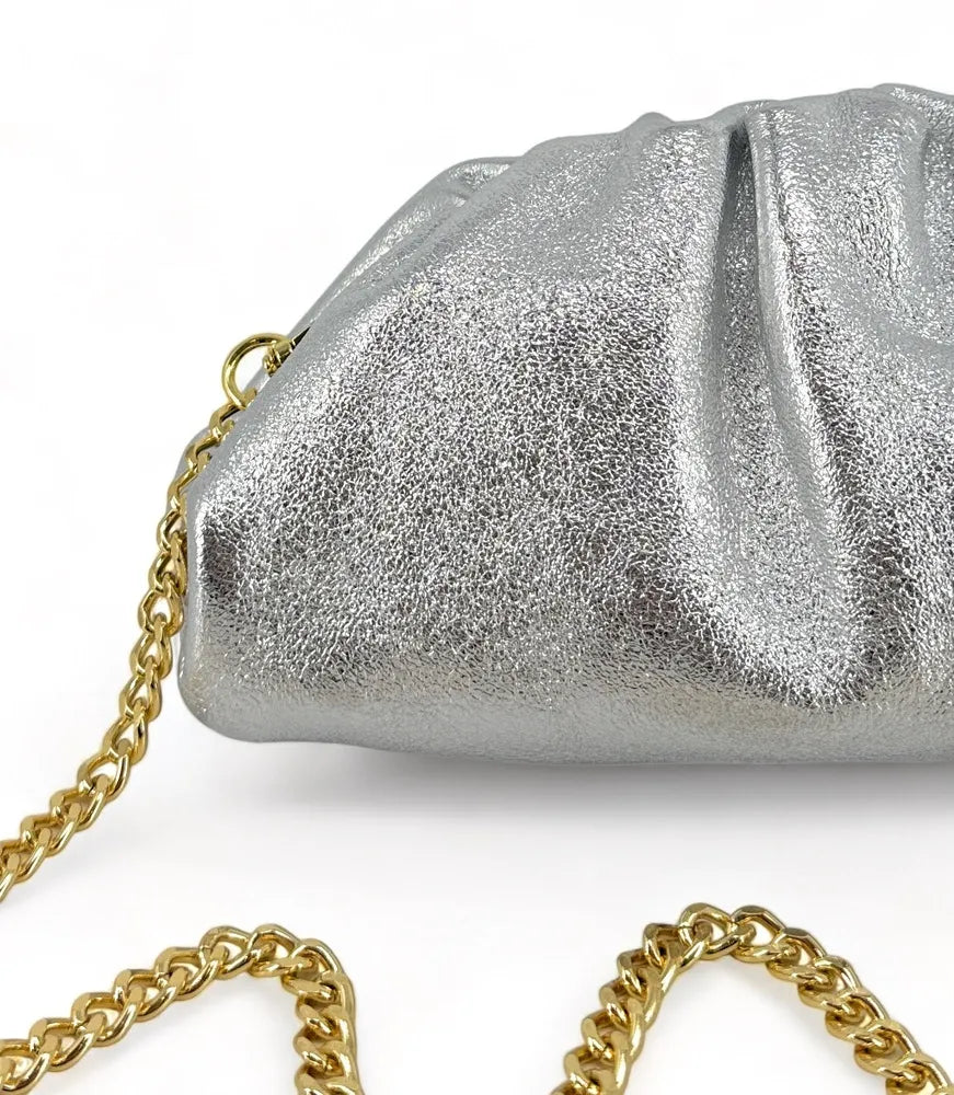 Mini-sac à main pouch en cuir irisé RIO Argent clair