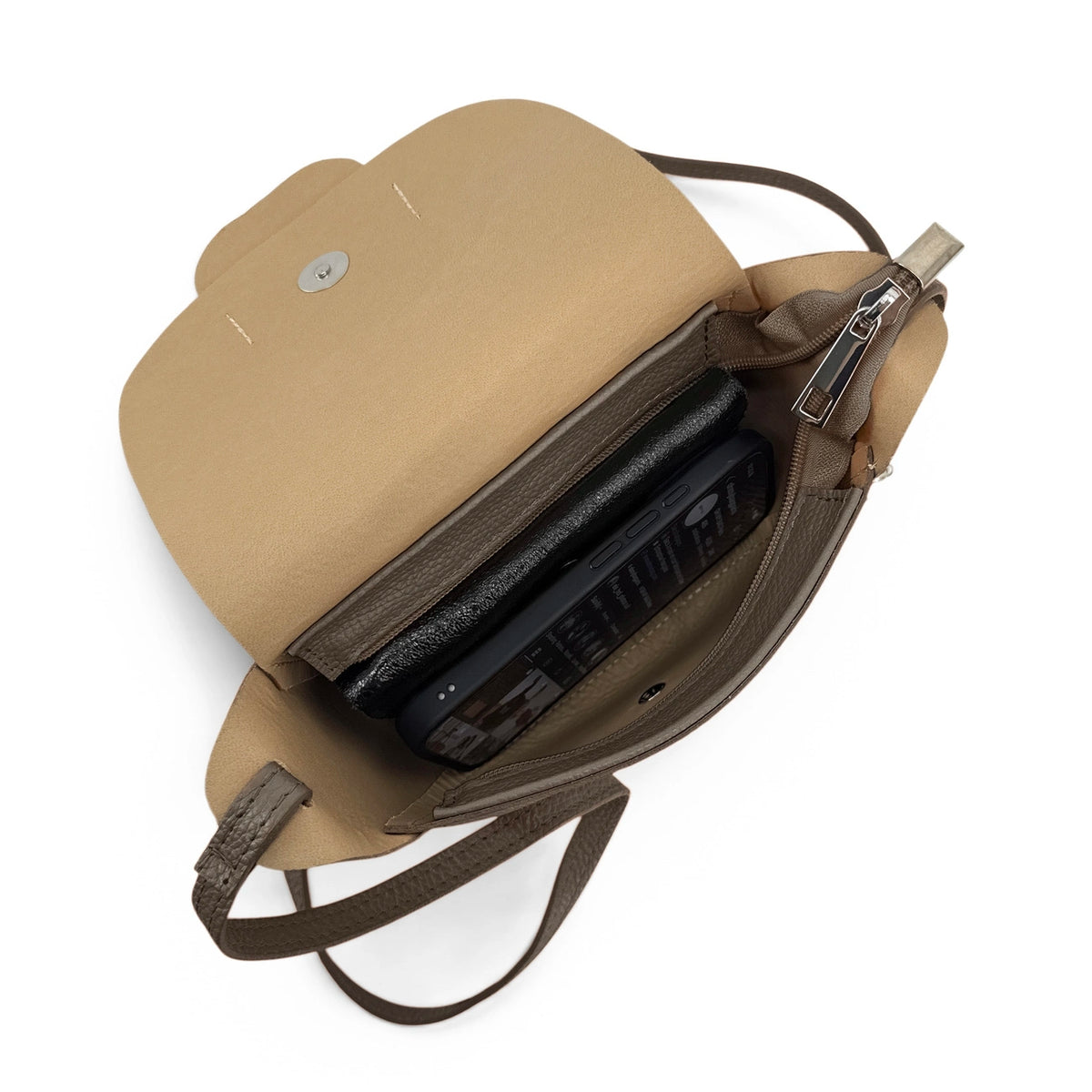 Mini-Kuriertasche aus genarbtem Leder LOLLY in Dunkeltaupe