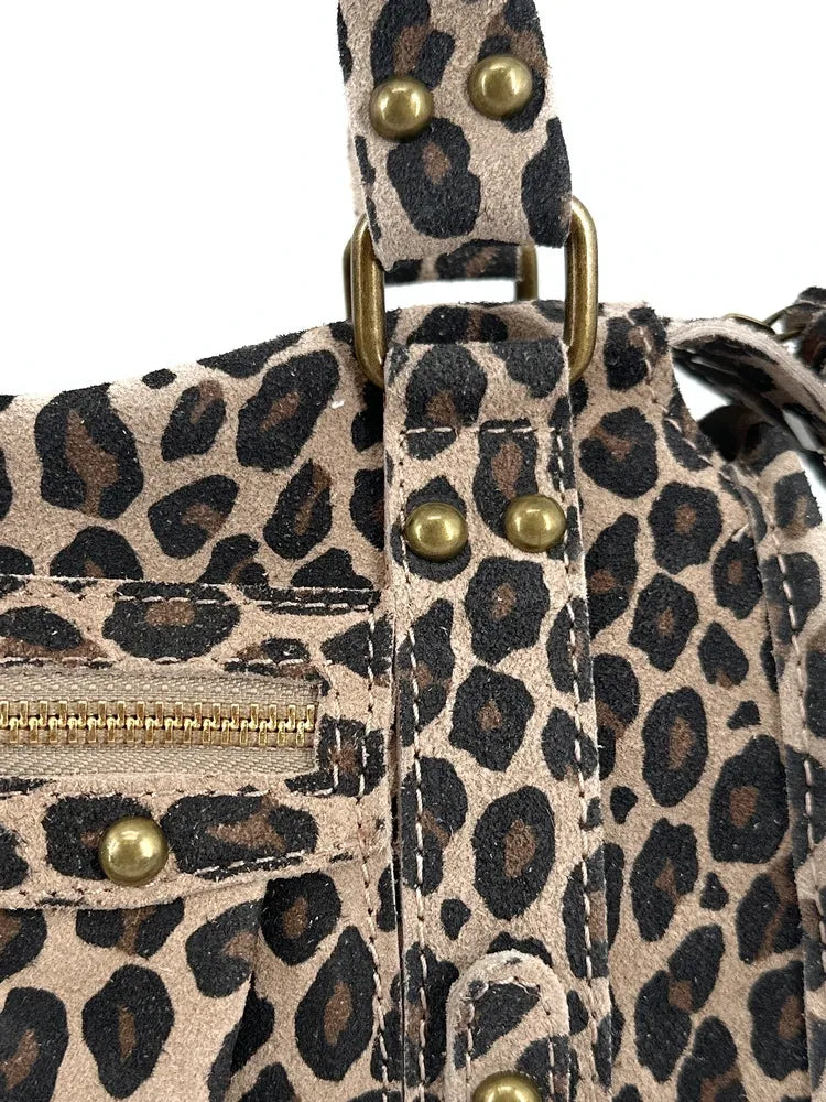 Mini-sac en croûte de cuir imprimé léopard SANDSTORM MINI LEO Ocelot
