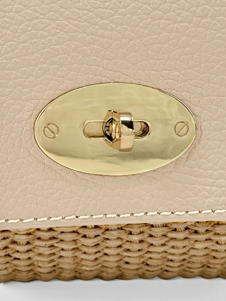 Mini-Tasche aus genarbtem Leder und Raffia BAHIA Nude-Rosa