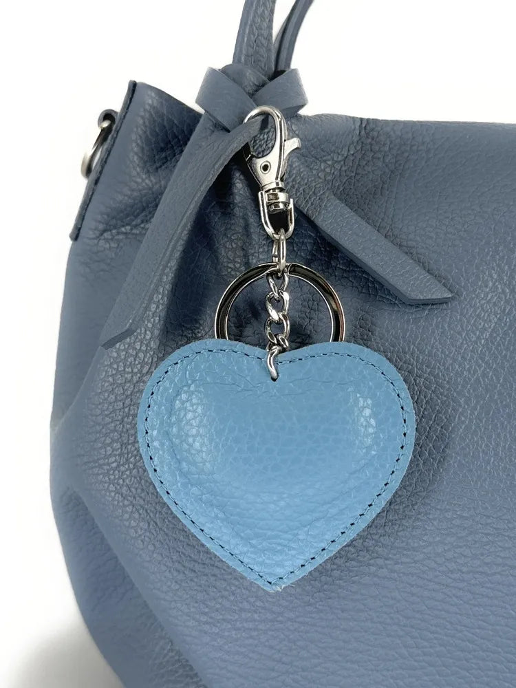 Porte-clés en cuir grainé COEUR SILVER Bleu turquoise