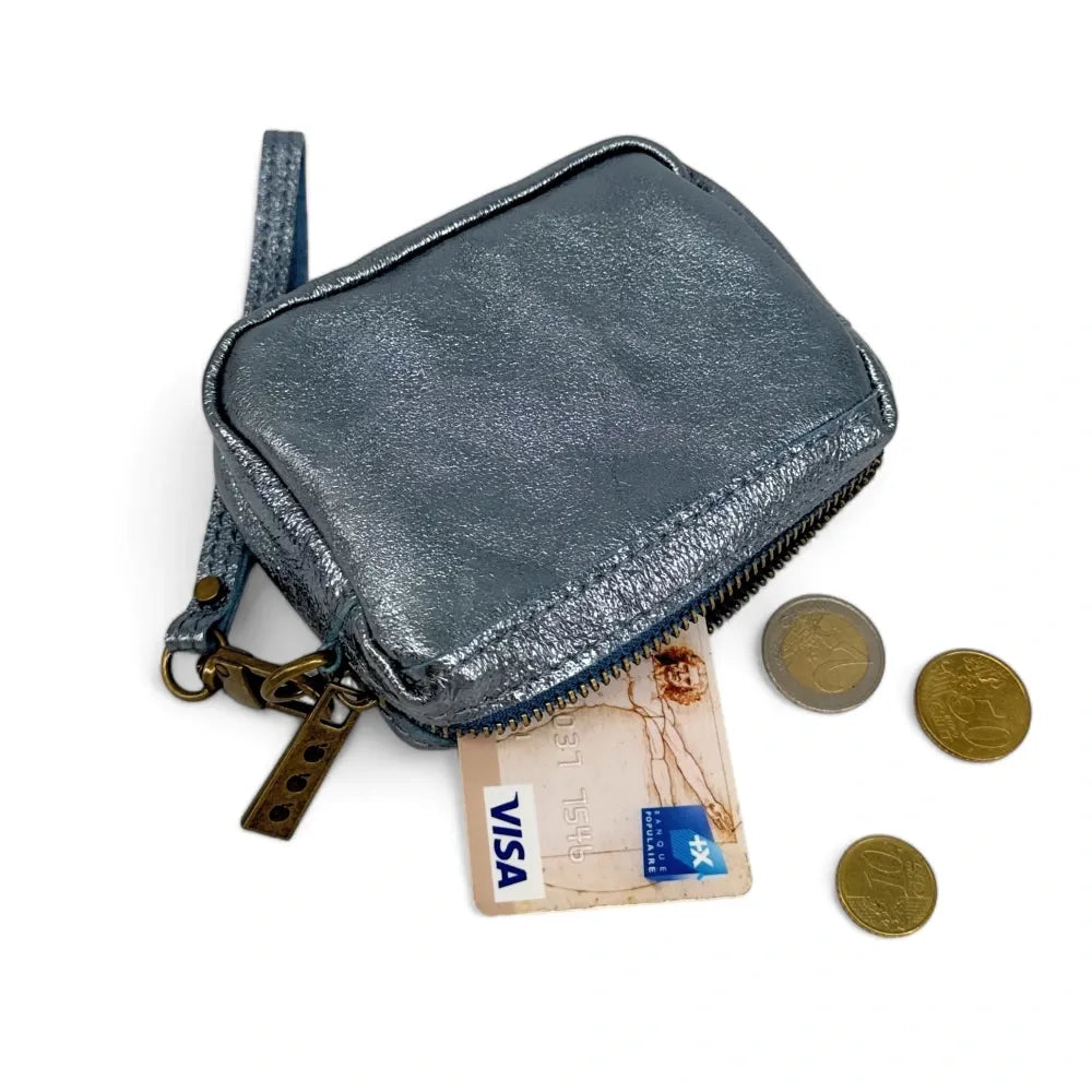 Porte-monnaie avec dragonne en cuir irisé CATCHY Bleu céleste