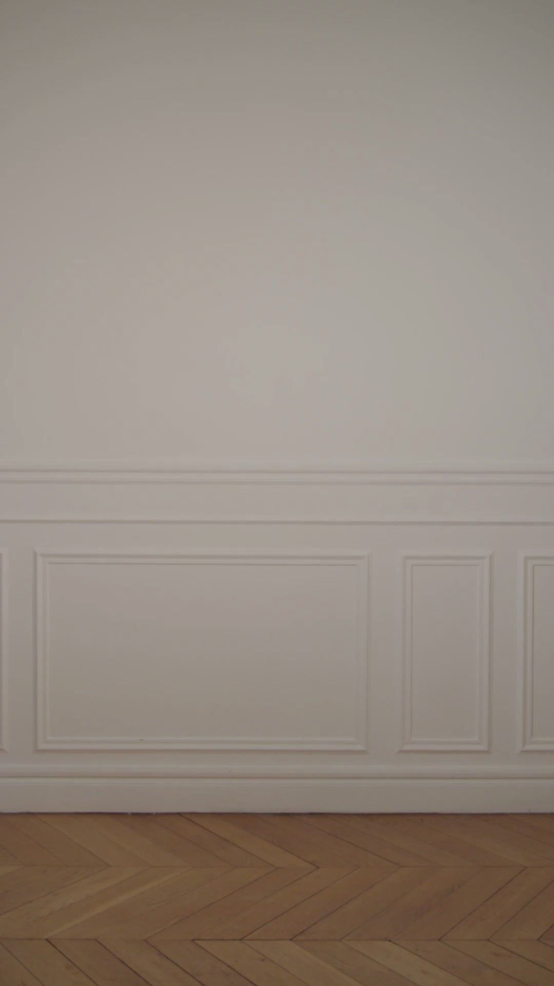 Charger la vidéo : Dark silver iridescent Sandstorm handbag