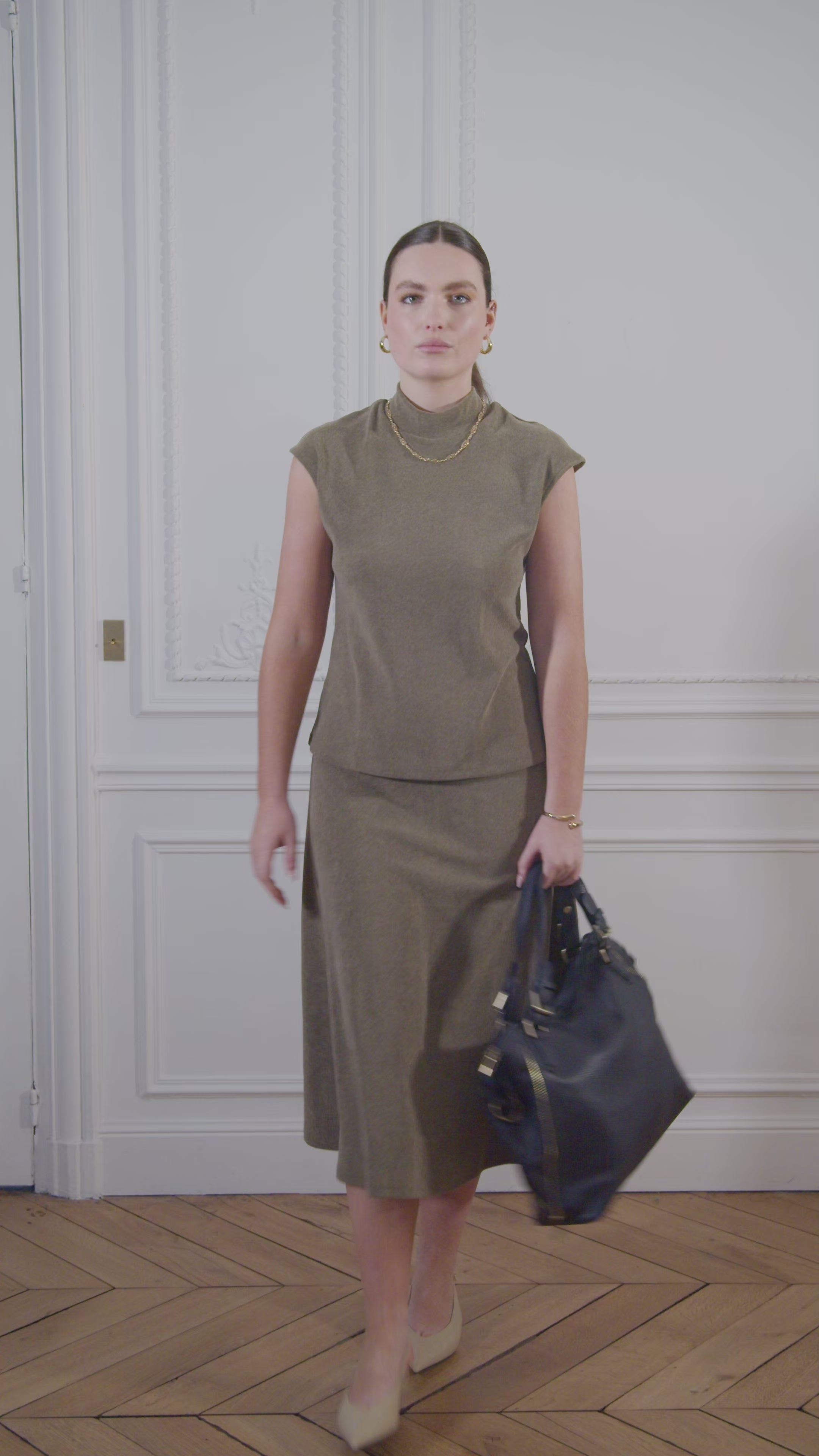 Load the video:Grained leather shoulder bag CAMELIA Navy blue