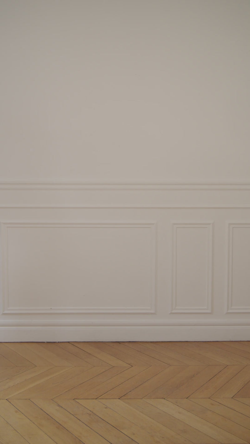 Dark tan Birdie handbag, chic and versatile