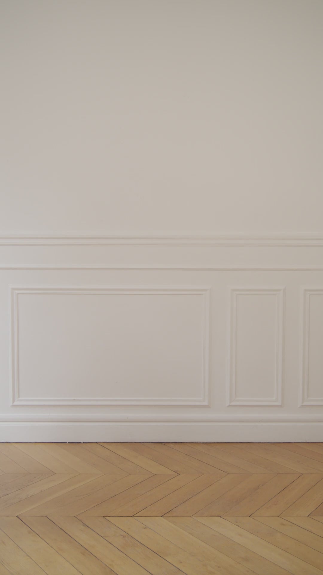 Charger la vidéo : Women handbag Storm suede nubuck Black elegant style