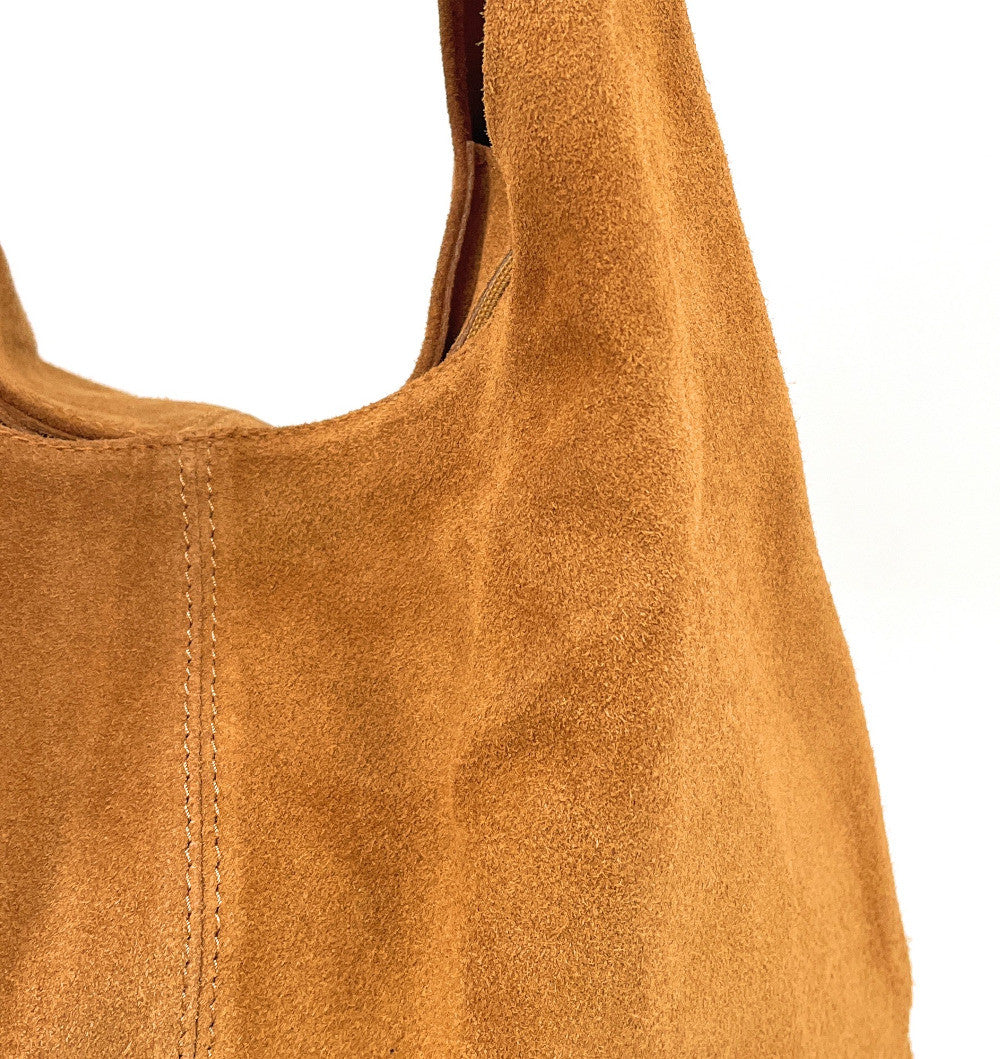 Sac à main de forme HOBO en croûte de cuir épais EVA E.L. Camel