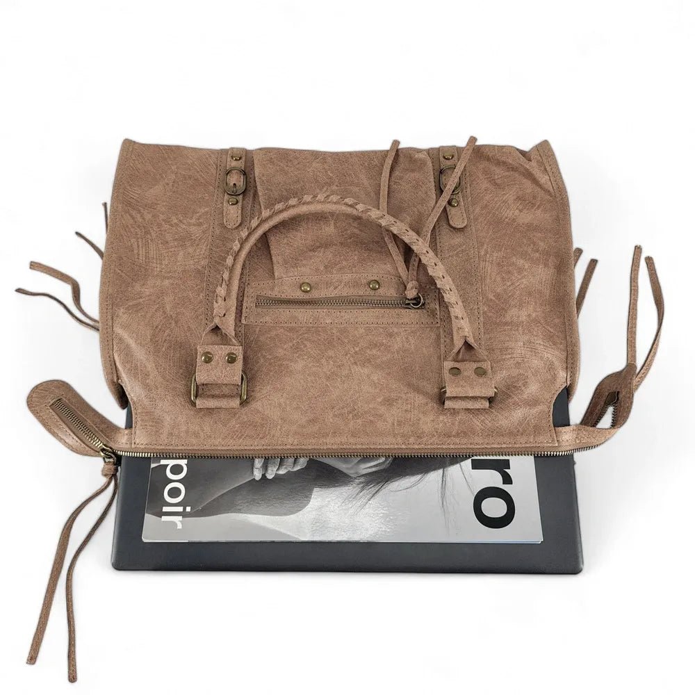 Sac à main en cuir brossé SANDSTORM Mocha mousse