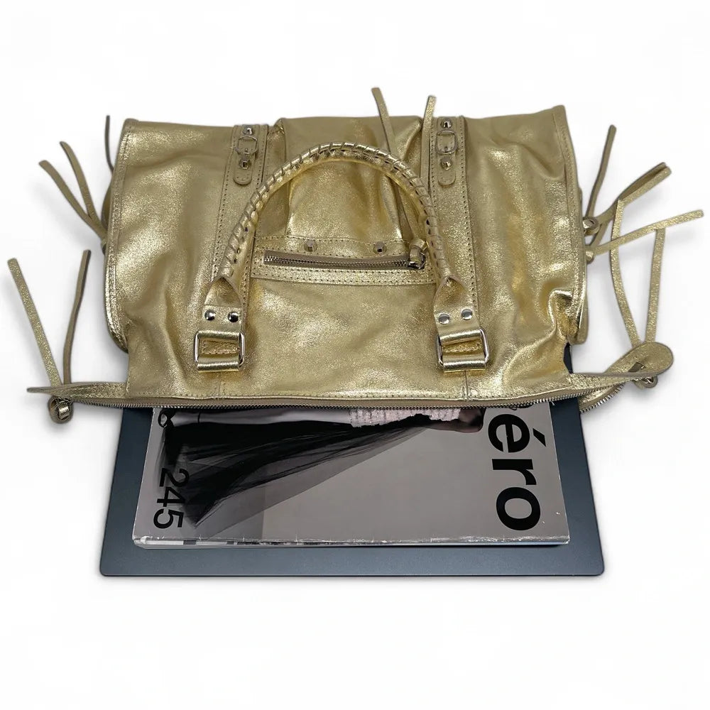 Sac à main en cuir irisé et clous argenté SANDSTORM SILVER Or pâle