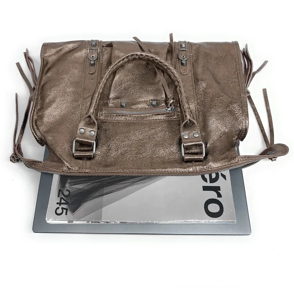 Sac à main en cuir irisé et clous argenté SANDSTORM SILVER Champagne irisé