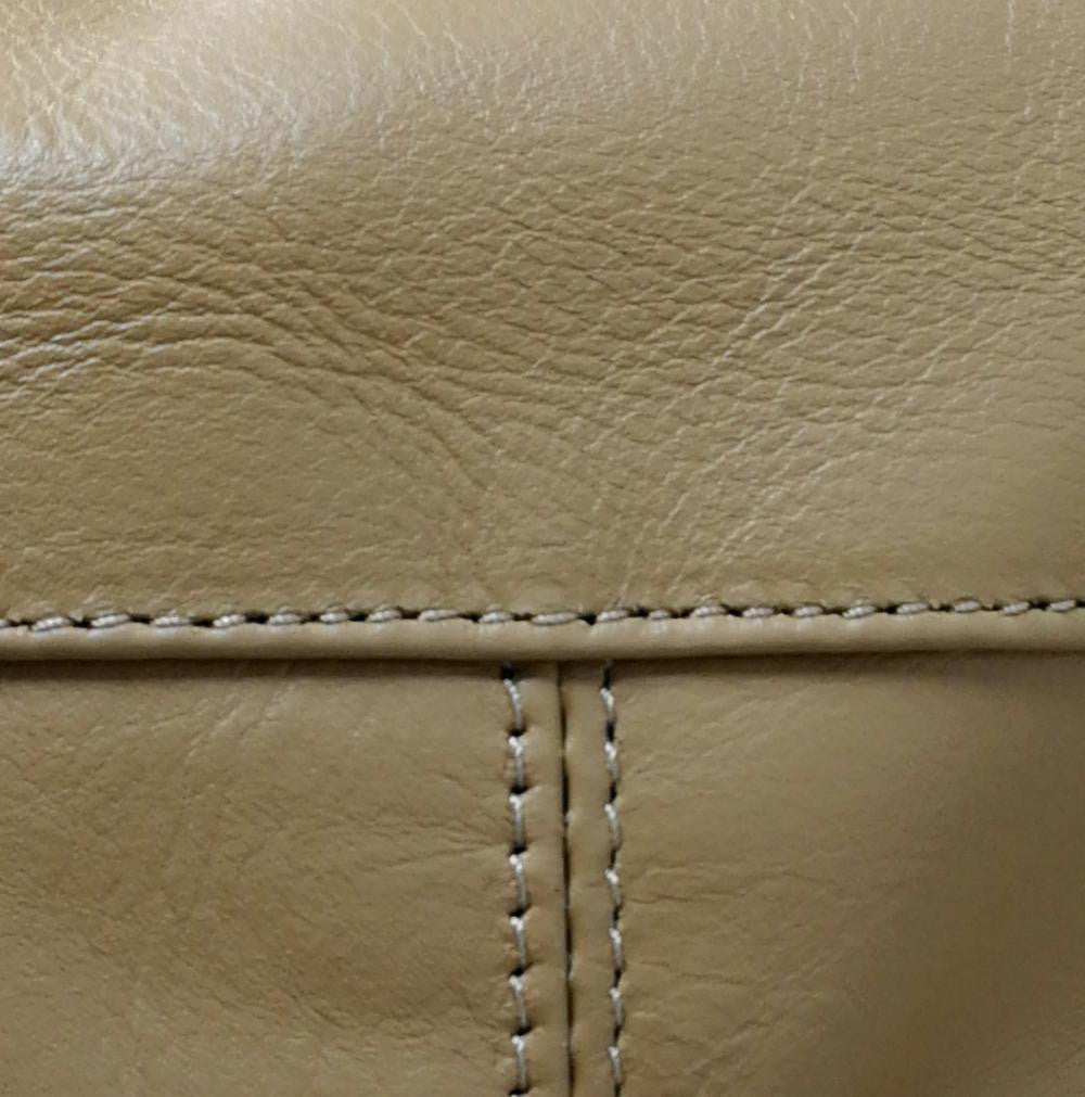 Sac à main en cuir lisse OMB MOSCOU Taupe clair