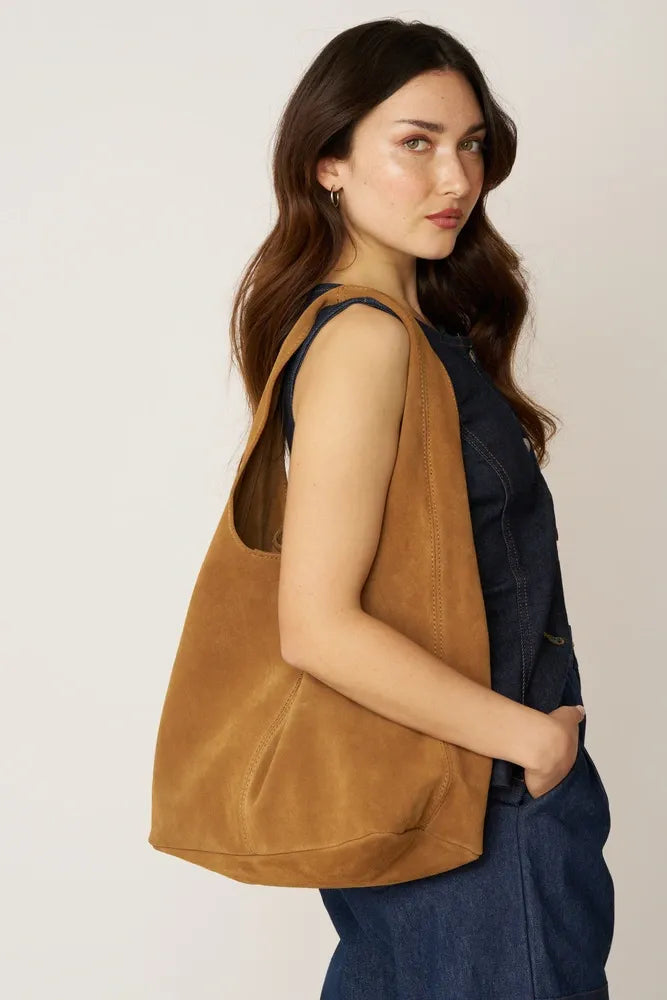 Sac à main de forme HOBO en croûte de cuir EVA Camel