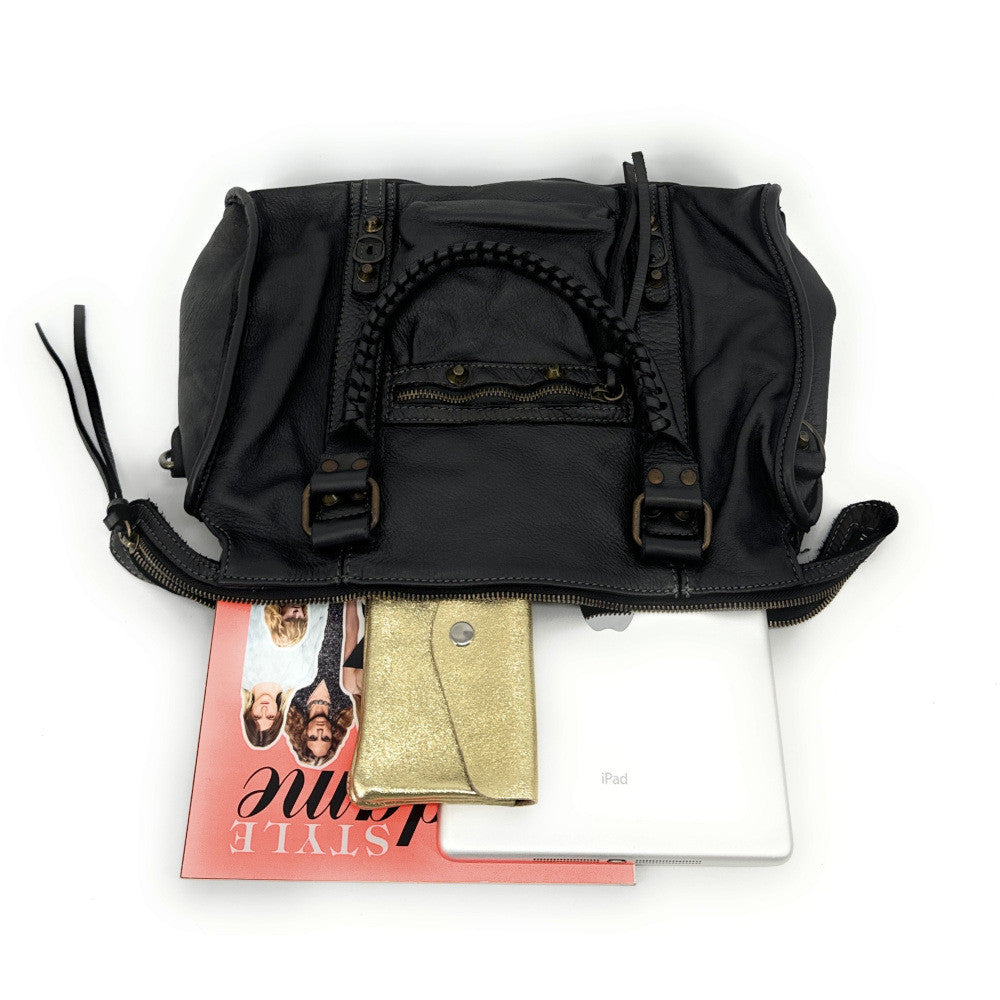 Sac à main porté épaule en cuir vintage STORM ROCK Naked black