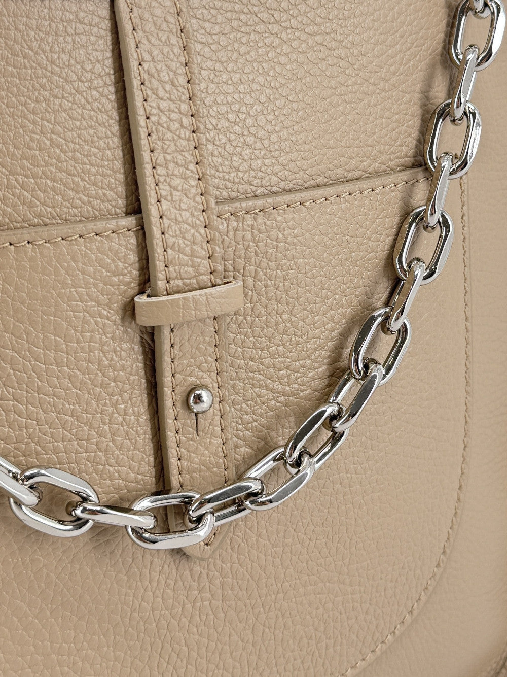 Sac à main hobo en cuir grainé CYBELE Taupe