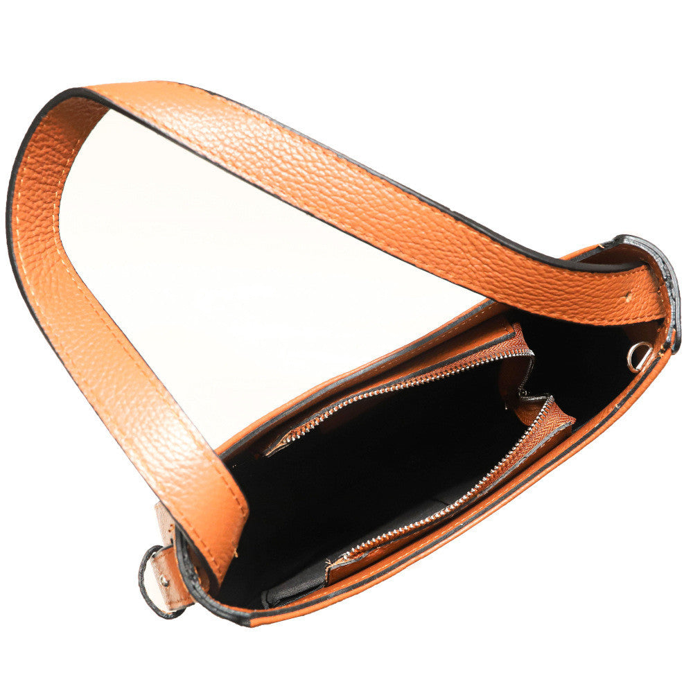 Sac HOBO en cuir grainé ESTHER Camel