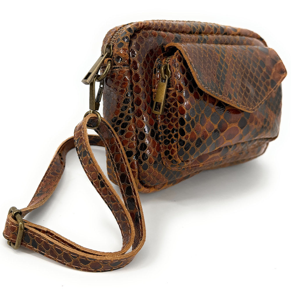 Sac à main trotteur en cuir embossé verni OURASI Serpent cannelle