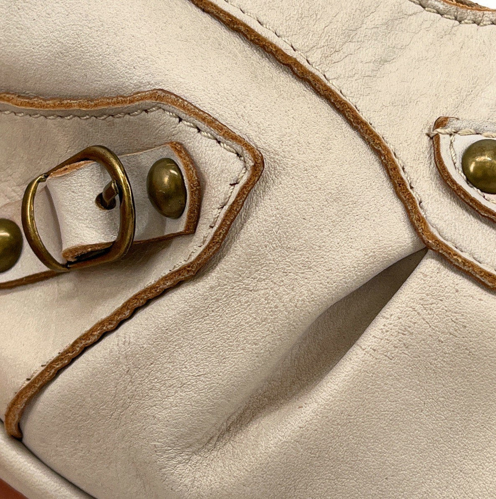 Sac croissant en cuir vintage MISS LUNA Taupe clair