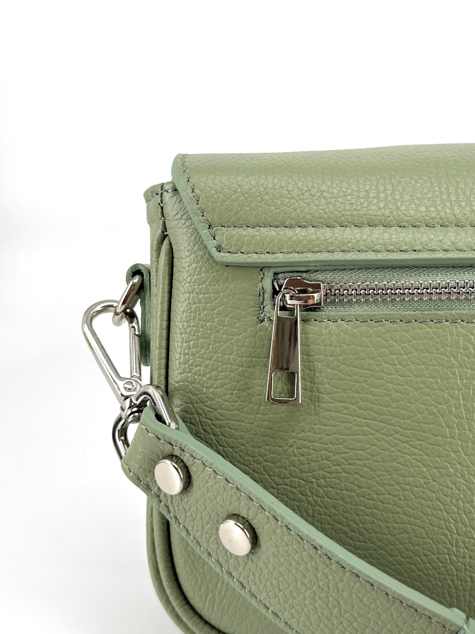 Sac french stick en cuir grainé BAGGY Vert amande