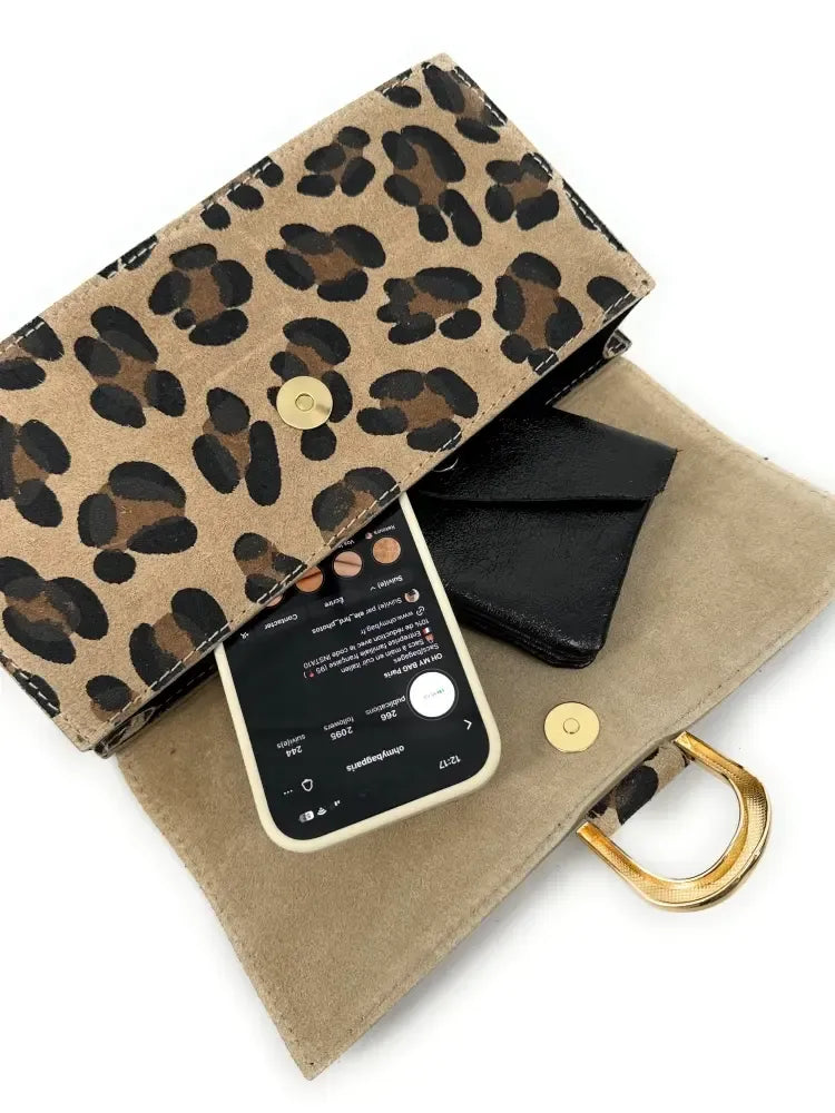 Sac french stick en croûte de cuir à motif LEOPOLD Léopard