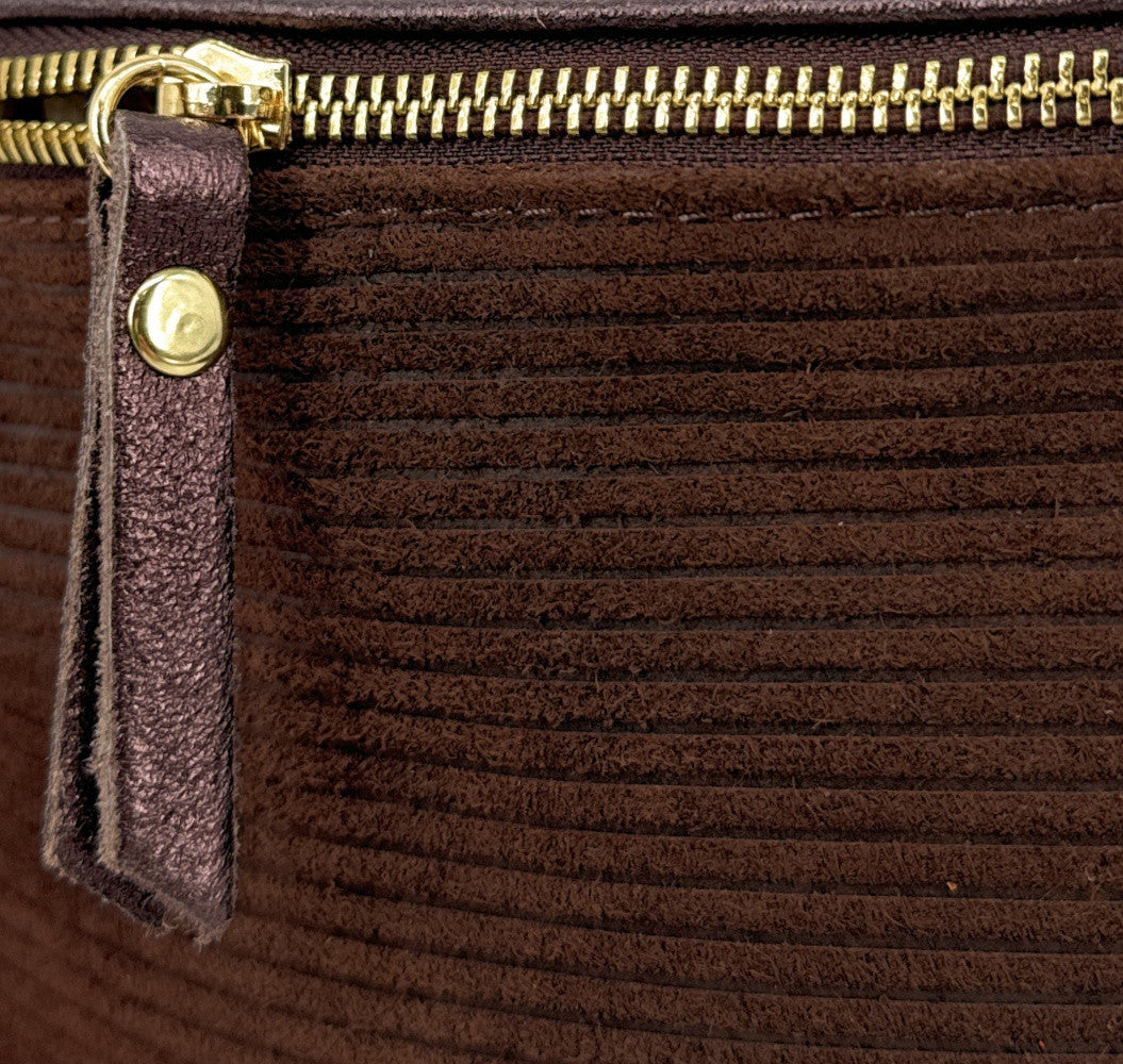 Sac banane en cuir irisé et croûte de cuir LOUNA VELOURS Chocolat