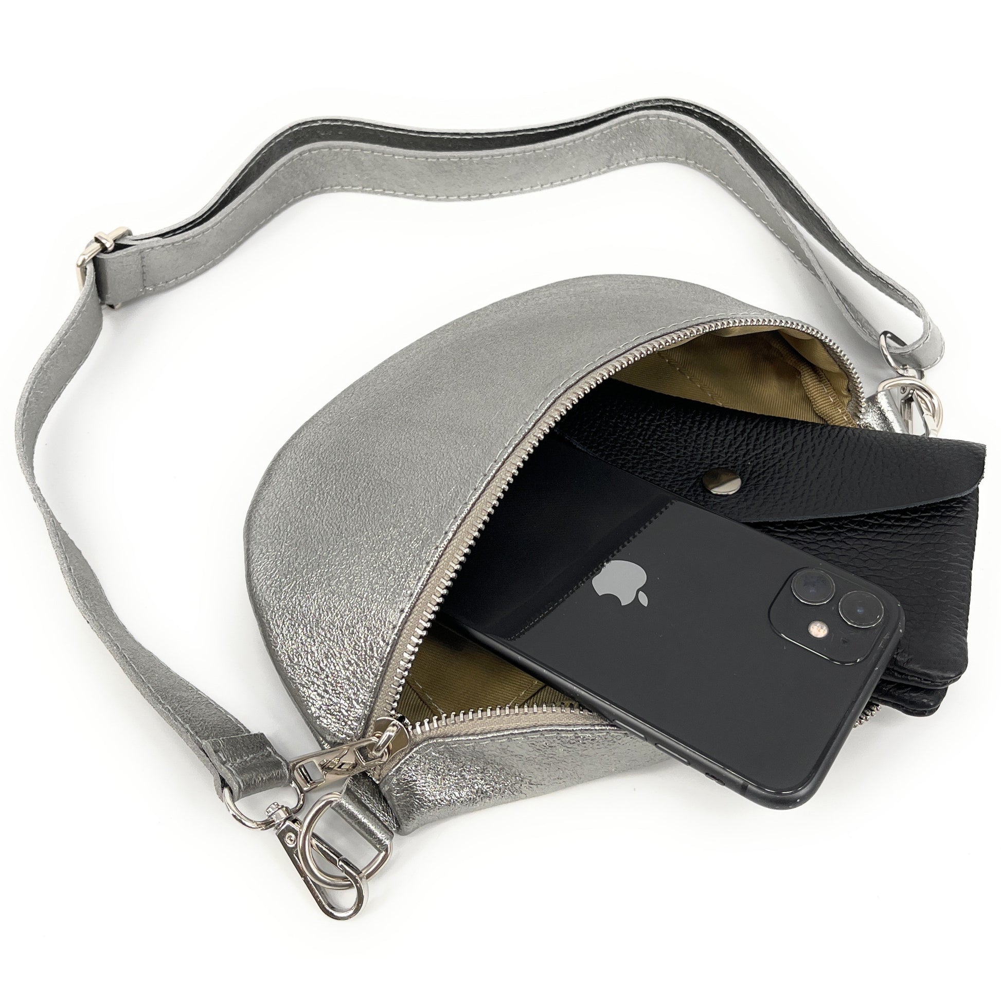 Sac banane en cuir irisé LOU Argent moyen