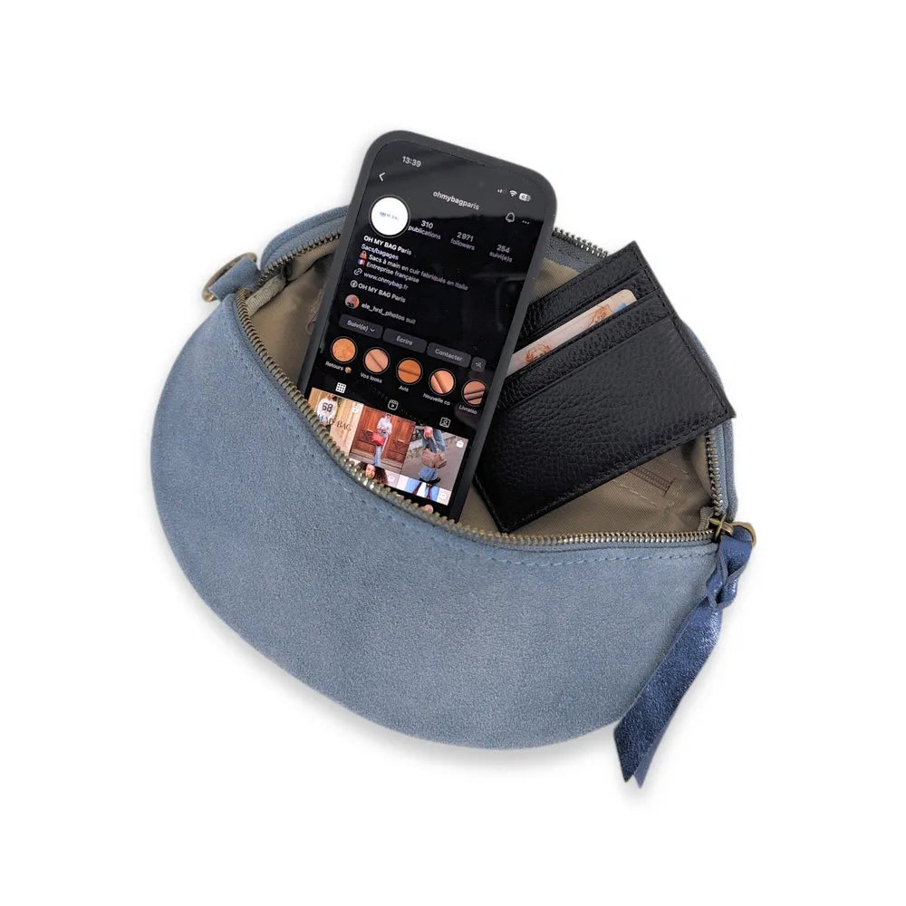 Sac banane en croûte de cuir LOU SUE Bleu pastel