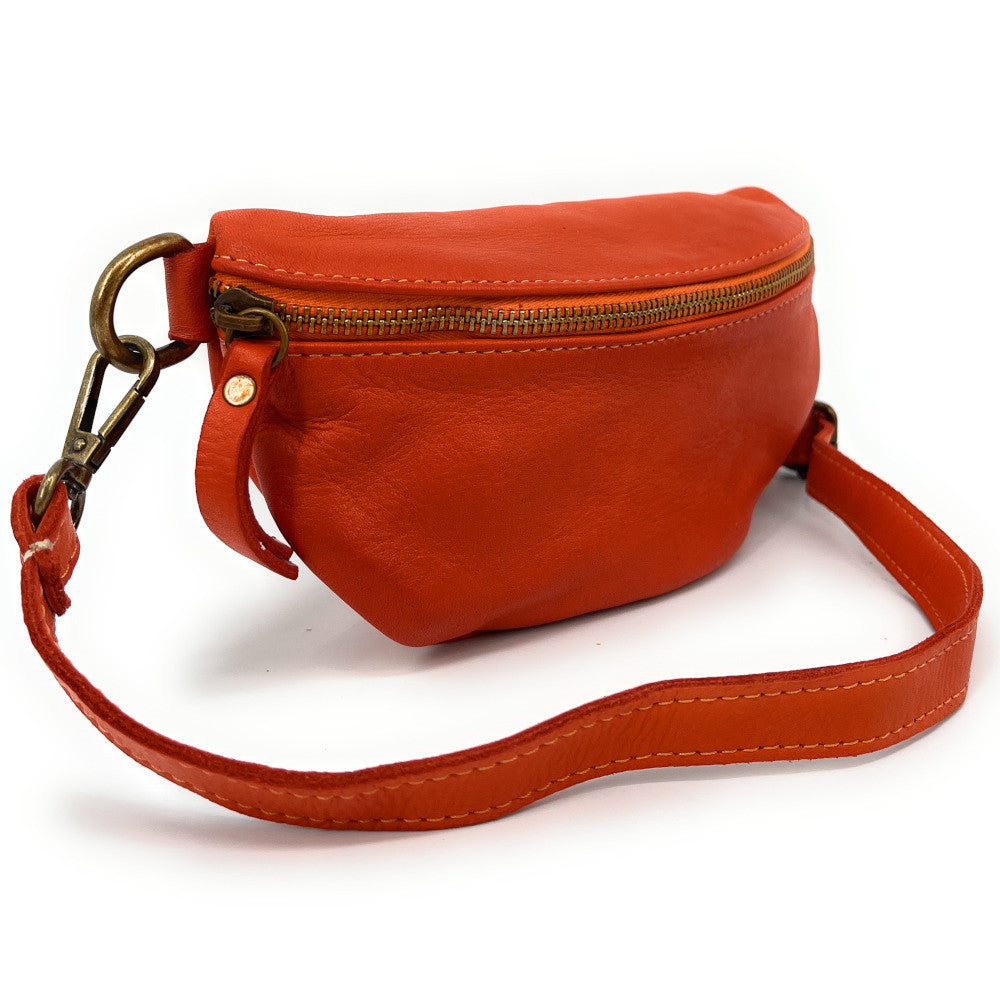 Sac banane en cuir vintage MISS LOU Orange