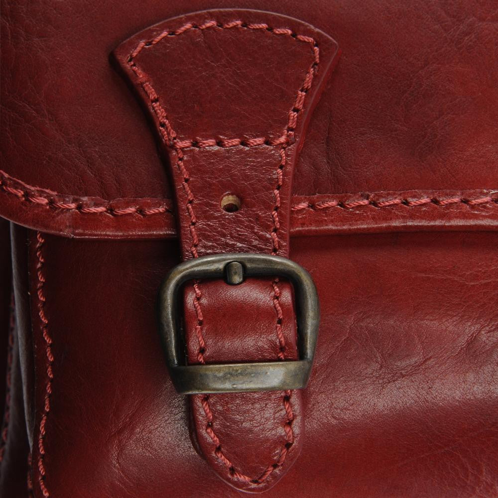 Sac bandoulière en cuir lisse NAGAÏ Rouge foncé