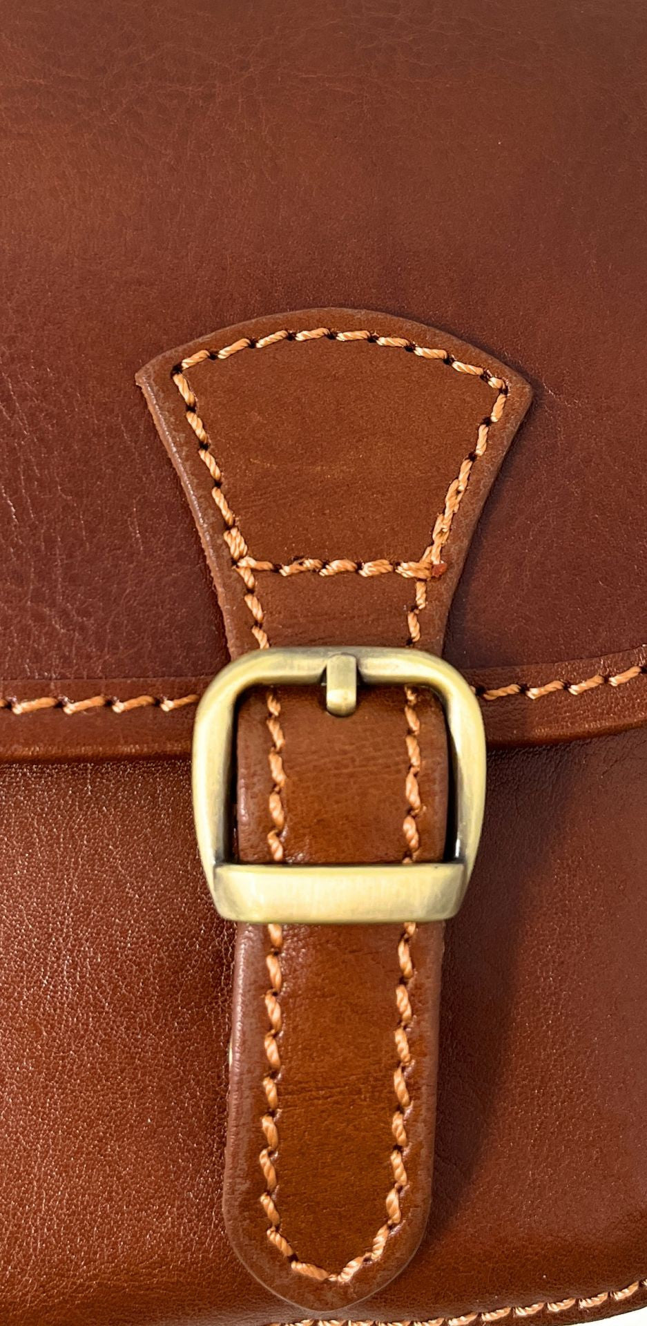 Sac bandoulière en cuir lisse NAGAÏ Châtaigne