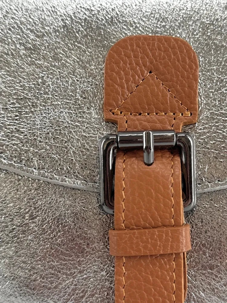 Sac cartable à bandoulière en cuir grainé et cuir irisé CORTE Argent moyen
