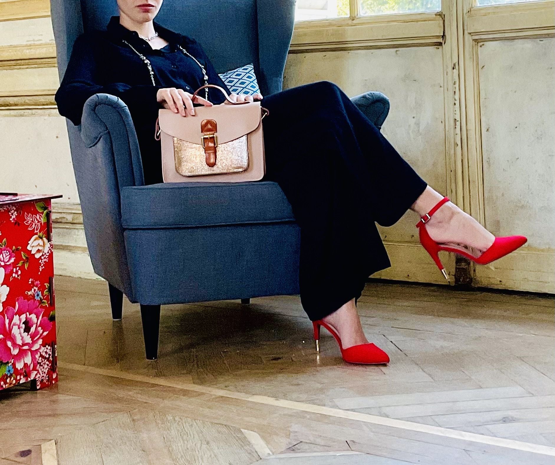 Sac cartable à bandoulière en cuir grainé et cuir irisé CORTE Rose nude