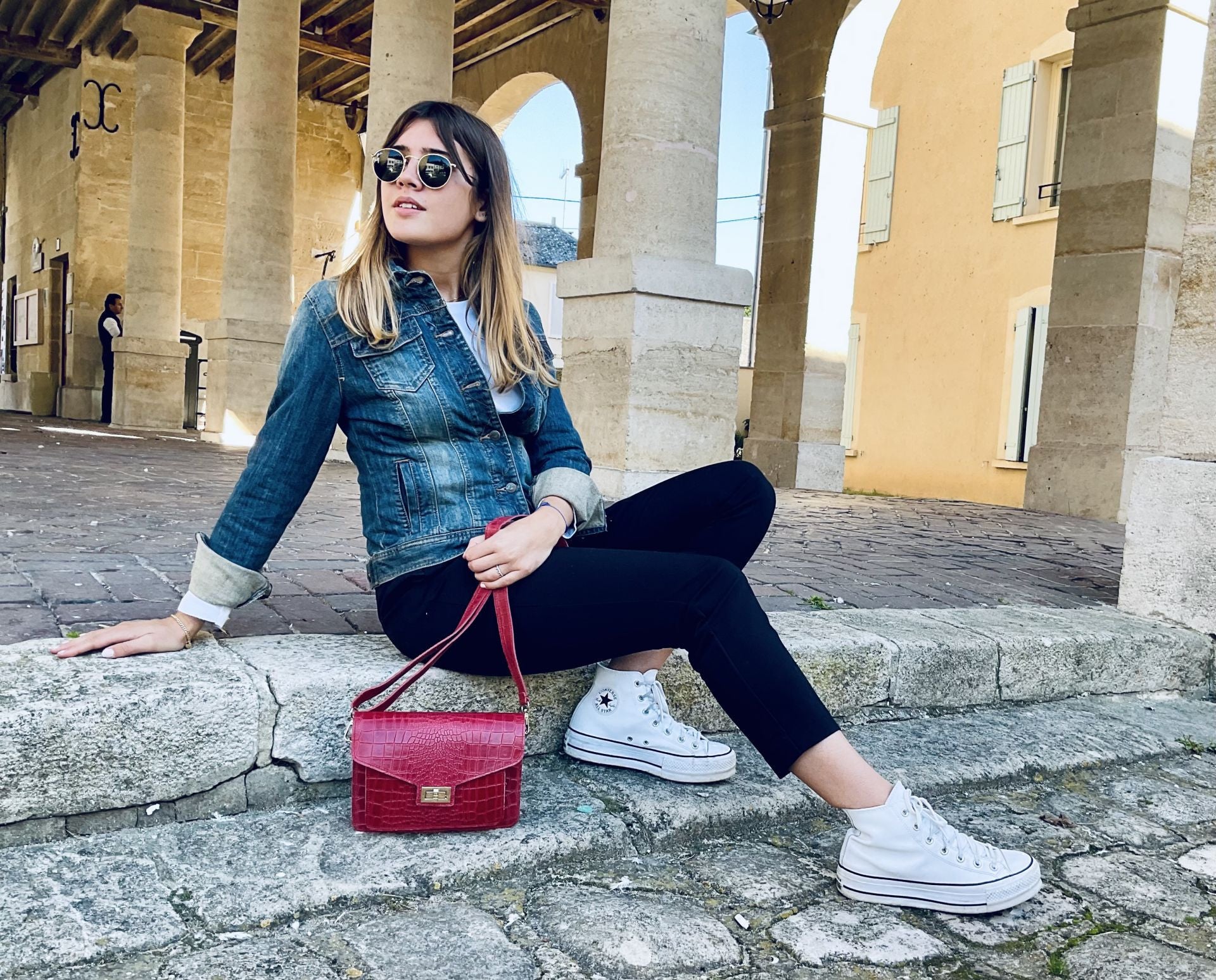 Sac bandoulière en cuir façon croco MONROE Rouge foncé