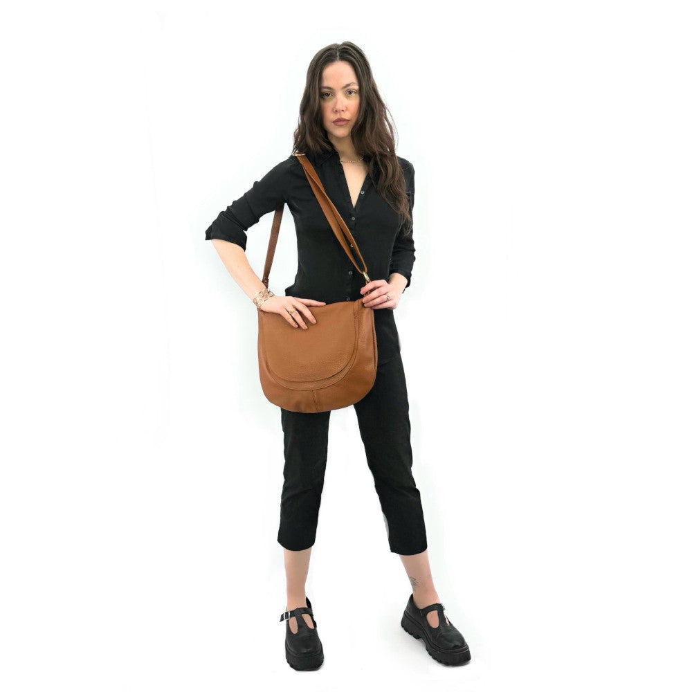 Sac besace à bandoulière en cuir grainé BIG CITIZEN Cognac
