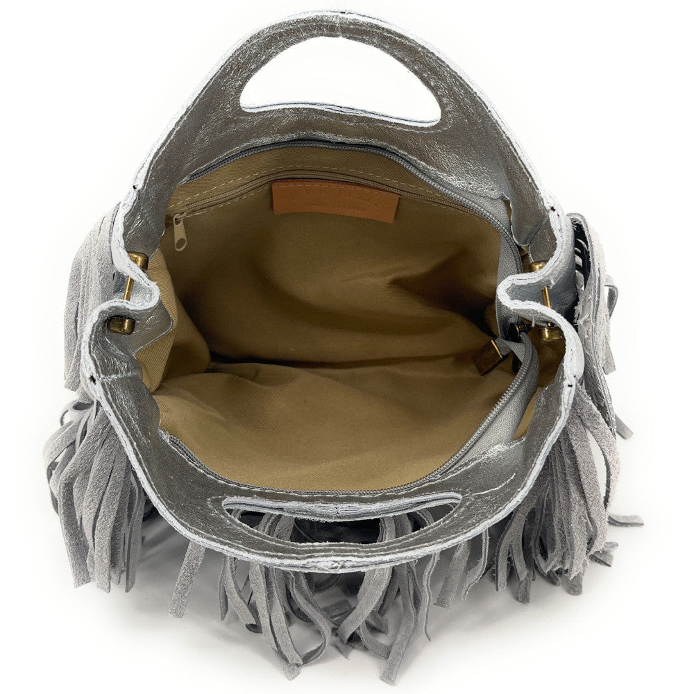 Sac à main bandoulière à franges en cuir irisé et croûte de cuir ENOLA Argent clair